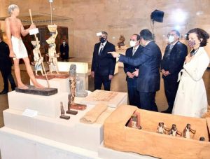 افتتاح السيد الرئيس عبد الفتاح السيسي متحف الحضارة بالفسطاط، وليستقبل المتحف الموكب الذهبى لملوك وملكات مصر القديمة