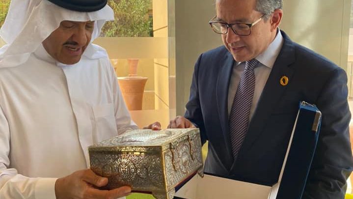 وزير السياحة والآثار يلتقي بصاحب السمو الملكي الأمير سلطان بن سلمان بن عبد العزيز آل سعود