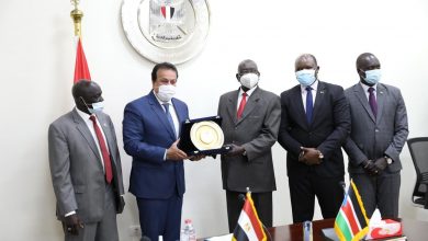 وزير التعليم العالي يبحث سبل تعزيز التعاون الثنائي مع جنوب السودان