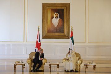 رئيس الوزراء #بوريس_جونسون يجتمع بولي عهد #الإمارات